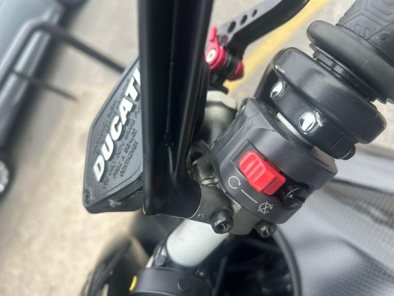 DUCATI DIAVEL