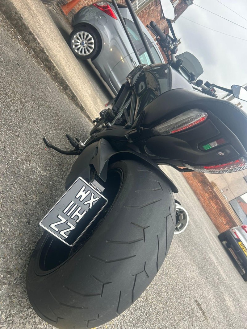 DUCATI DIAVEL
